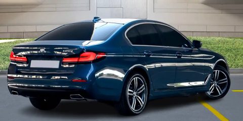 BMW Limousine for rent in Dubai and Abu Dhabi - car rental made easy from Volocar - bmw 520 sedan