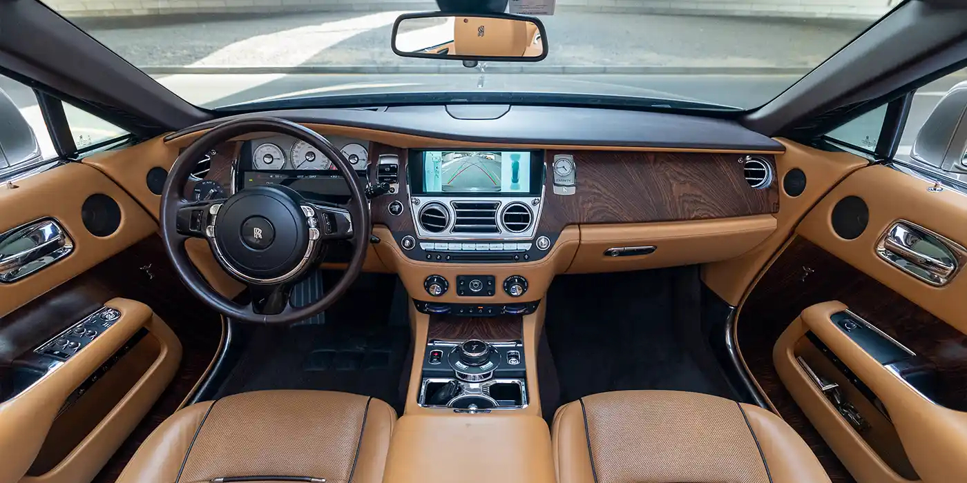 rent-a-car-dubai-rolls-royce-down-convertible-volocar Rent a car in Dubai, Rolls Royce Down Cabriolet, most Luxury SUV, the most luxurious brand, top rental company