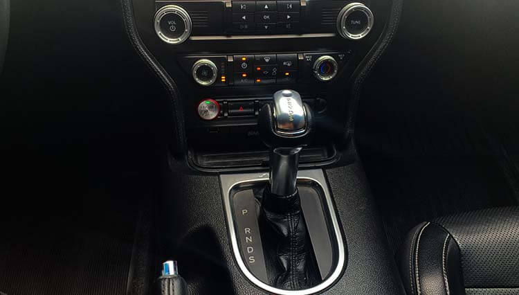 Ford-Mustang-GT-V8-Rental-Dubai