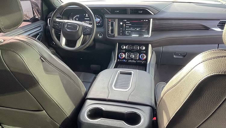 GMC-Denali-Car-Hire-in-Dubai