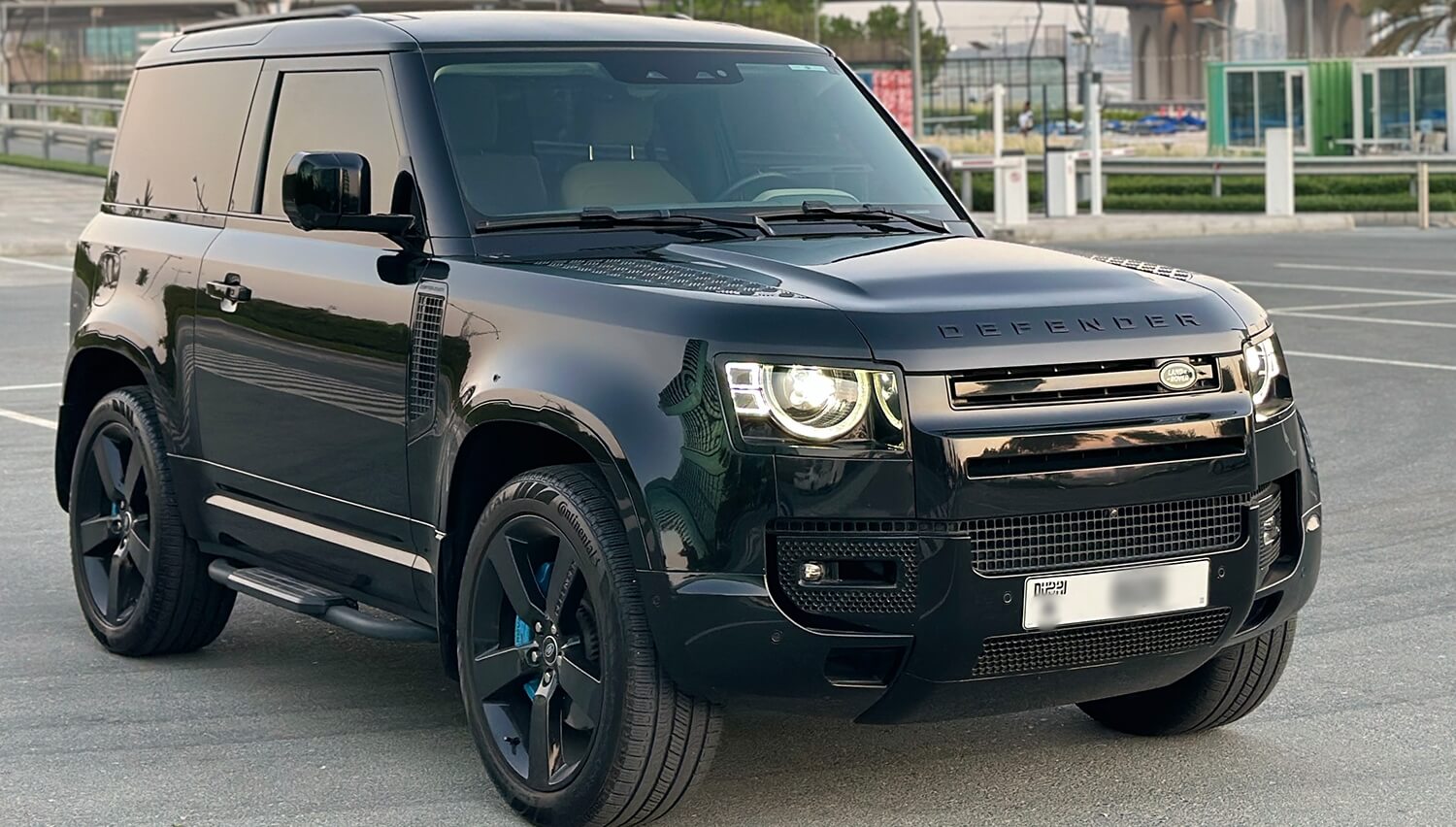 Range-Rover-Defender-2023-Rent-in-Dubai