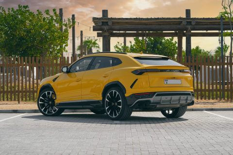 Lamborghini Urus, Top rental car in Dubai, Downtown, JBR, Marina, Supercar, Rent a car in Dubai, Abu Dhabi, Sports SUV, no deposit