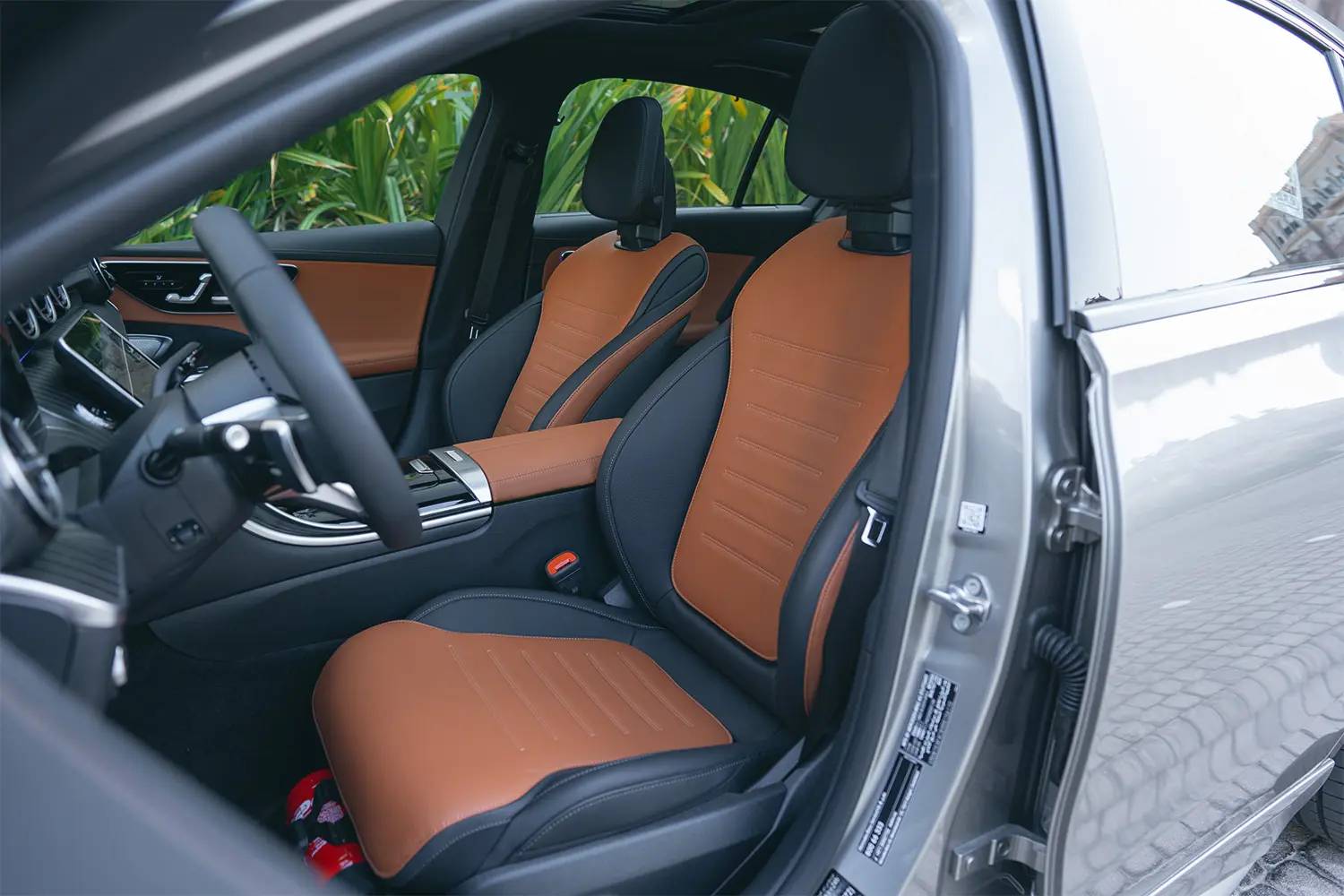Rent-Mercedes-C200-In-Dubai-9-1 Mercedes C200 rent a car in Dubai and Abu Dhabi with full insurance and no deposit
