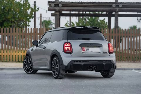 Mini Cooper S rent a car in Dubai, airport pick up, in Abu Dhabi, small great for city, powerful compact car, full insurance, cheap, no deposit