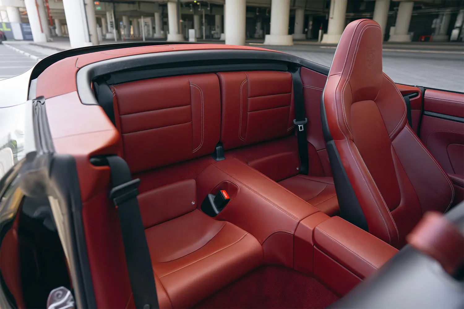 Volocar-Rent-Porsche-911-GTS-Cabriolet-in-Dubai-11 full comprehensive insurance, best car rental company, best reviews, great deals, fast, extreme sports car, Dubai rent a car, Porsche 911 4s