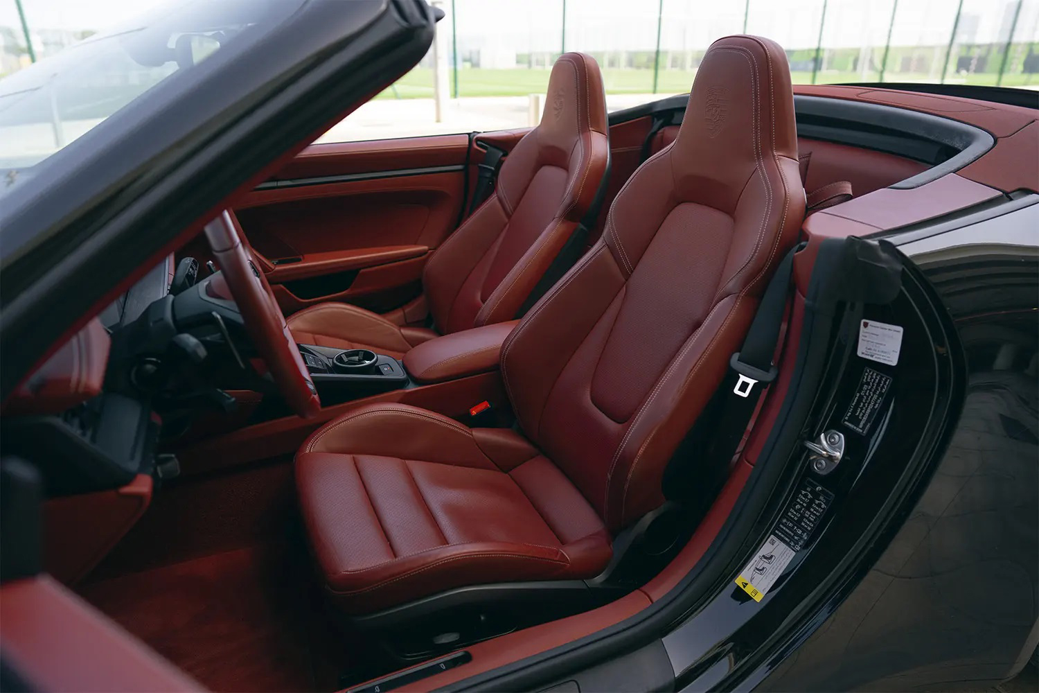 Volocar-Rent-Porsche-911-GTS-Cabriolet-in-Dubai-8 full comprehensive insurance, best car rental company, best reviews, great deals, fast, extreme sports car, Dubai rent a car, Porsche 911 4s