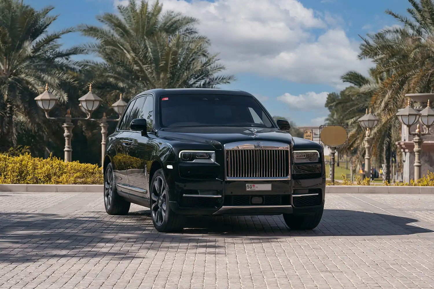 Volocar-Rent-Rolls-Royce-Cullinan-In-Dubai-2 (1) Rent a car in Dubai, Rolls Royce Cullinan, most Luxury SUV, the most luxurious brand, top rental company