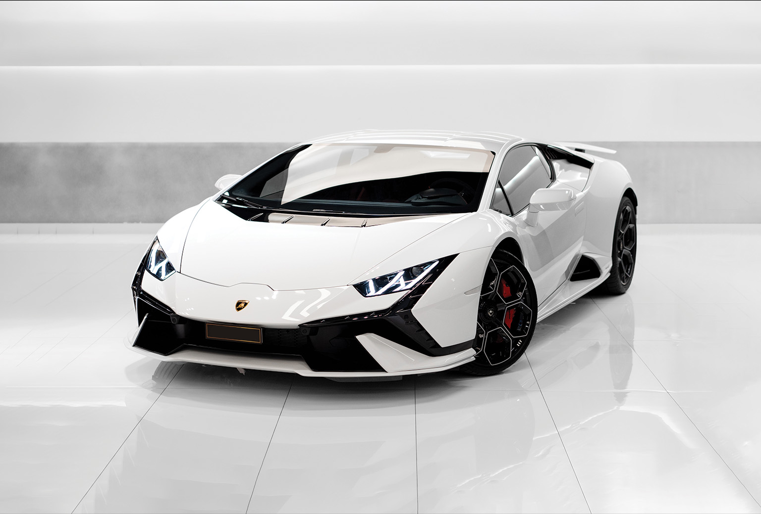 Sv2qvth06i (1) Lamborghini Huracan Evo, Evo Spyder, Urus, Urus S, Urus Mansory, Urus Performante, Aventador, Aventador SV, Aventador SVJ, Huracan STO, and Lamborghini Tecnica luxury supercars available for rent in Dubai.