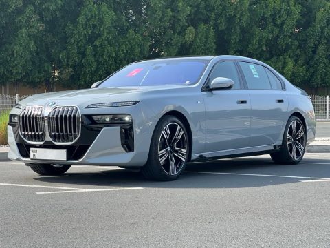 BMW 7 Series limousine for hire with or without driver luxury limousine bmw 735li and 740li