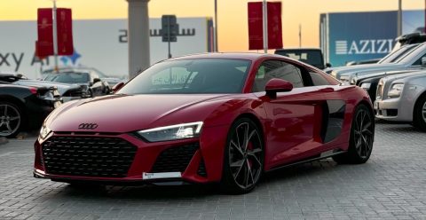 Rent a car in Dubai and Abu Dhabi - Audi R8 Spyder dream supercar - affordable supercar rental for hire in Dubai