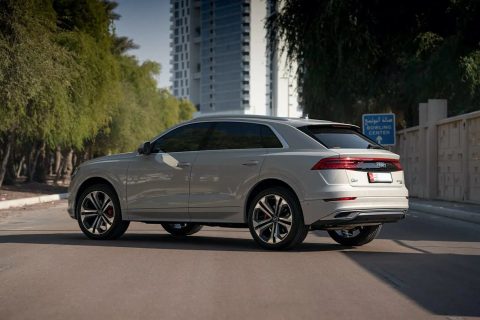 Audi Q8, Dubai car rental, SUV, Sports, Power, no deposit, cheap, discount,