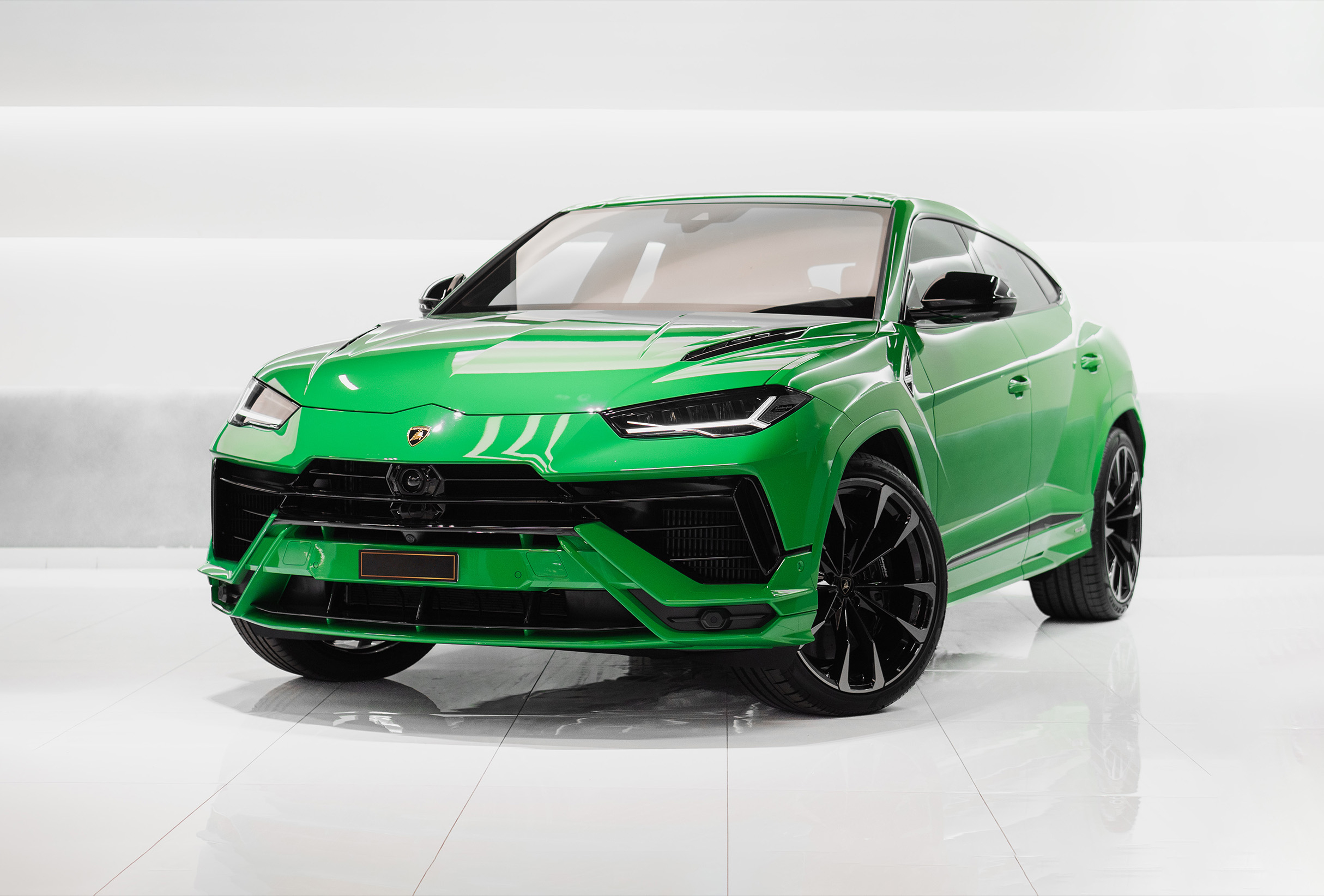 uFzY8zik00 (1) Lamborghini Huracan Evo, Evo Spyder, Urus, Urus S, Urus Mansory, Urus Performante, Aventador, Aventador SV, Aventador SVJ, Huracan STO, and Lamborghini Tecnica luxury supercars available for rent in Dubai.