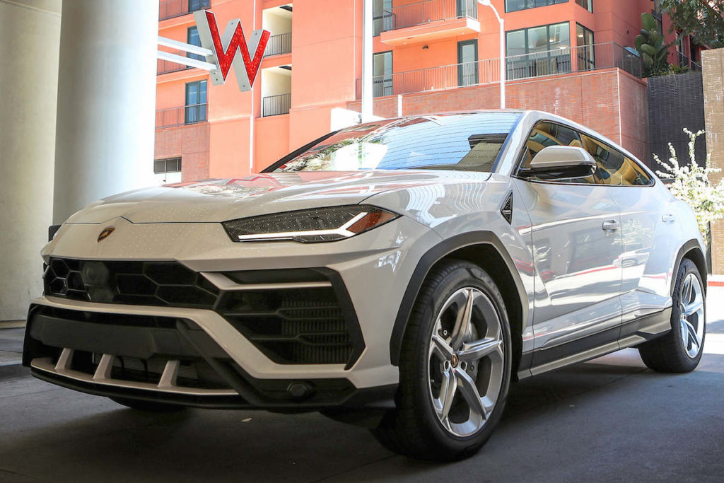 Lamborghini Urus Monthly and daily rental no deposit full insurance Dubai by Volocar