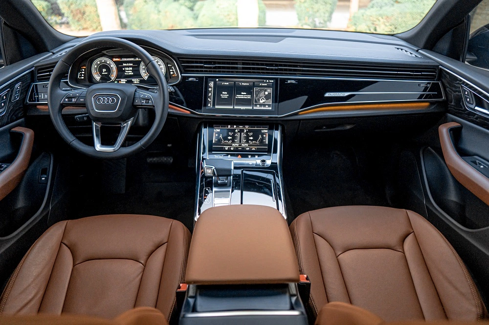 DSC06801 Rent a cheap affordable car economy car for hire in Dubai and Abu Dhabi from Volocar - Audi Q8 rental